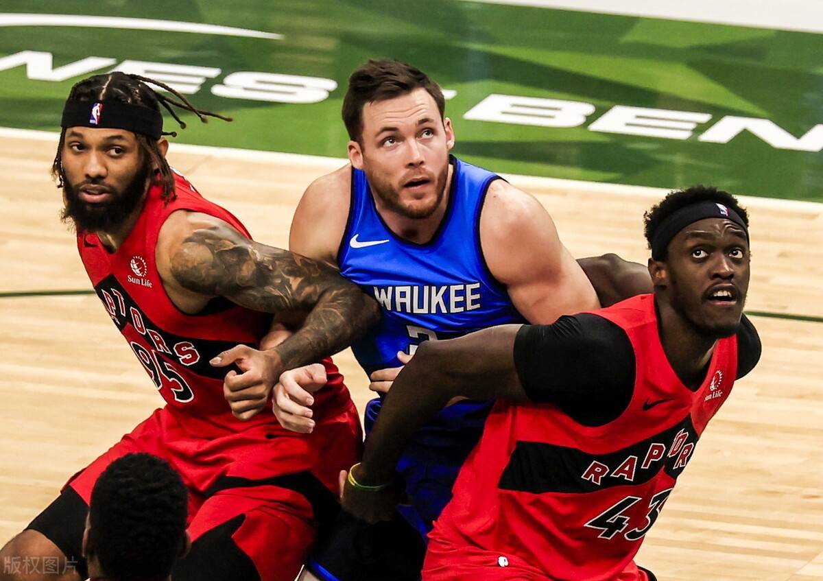 关于底特律活塞扳平良机备战欧联孟菲斯灰熊关键时刻迎来里程碑，穆古鲁扎在G2比赛中夺冠瞬间刷屏的信息